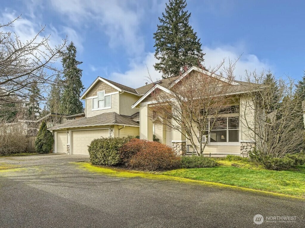 Property Photo: 8205 131st Avenue NE WA 98033