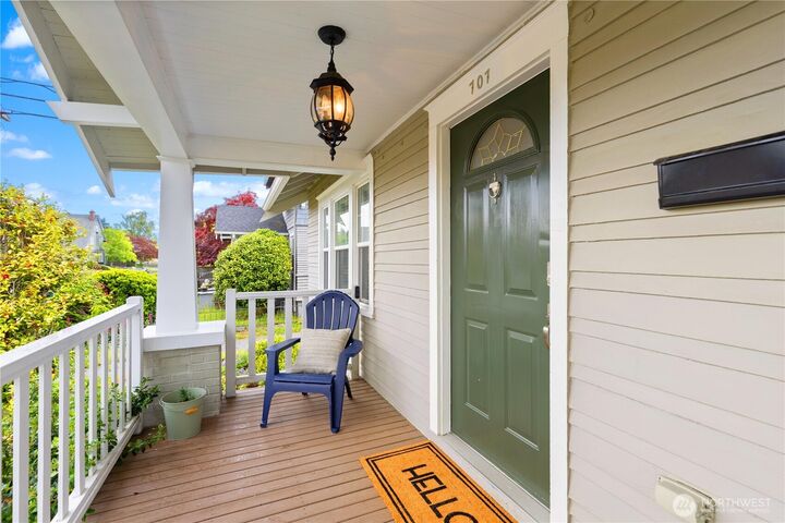 Property Photo:  707 N Adams Street  WA 98406 