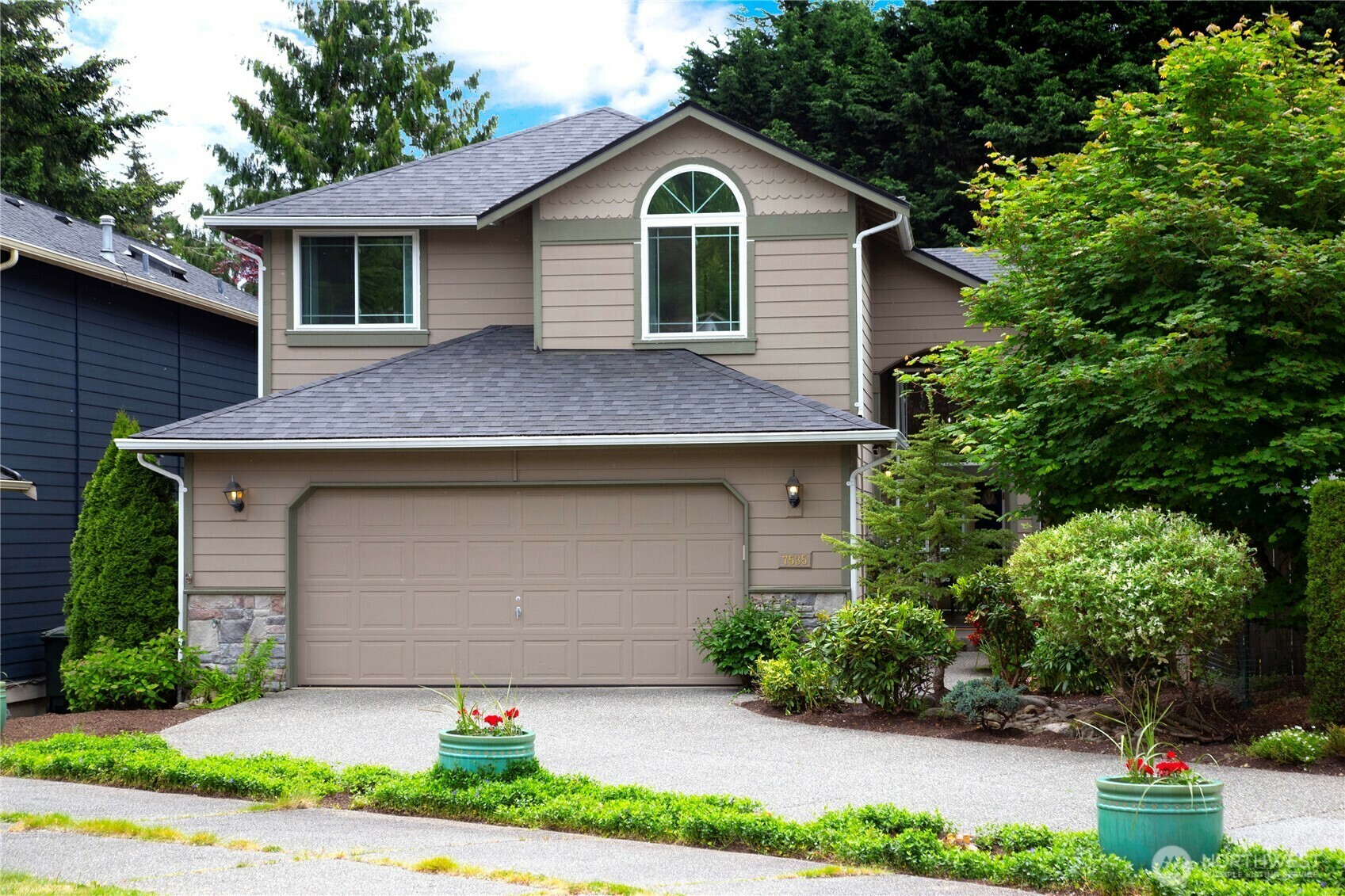 Property Photo: 7535 NE 203rd Street WA 98028