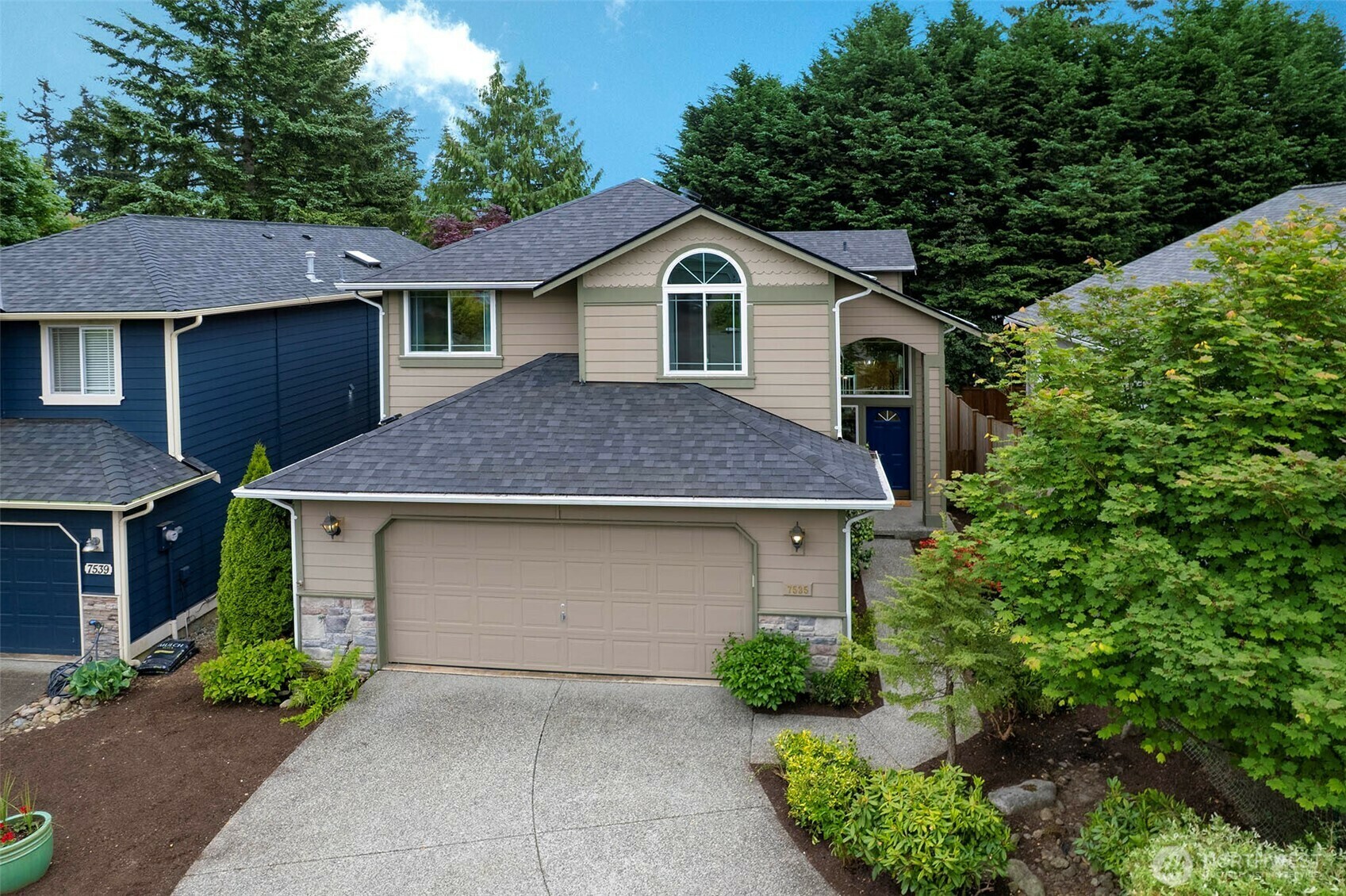Property Photo: 7535 NE 203rd Street WA 98028
