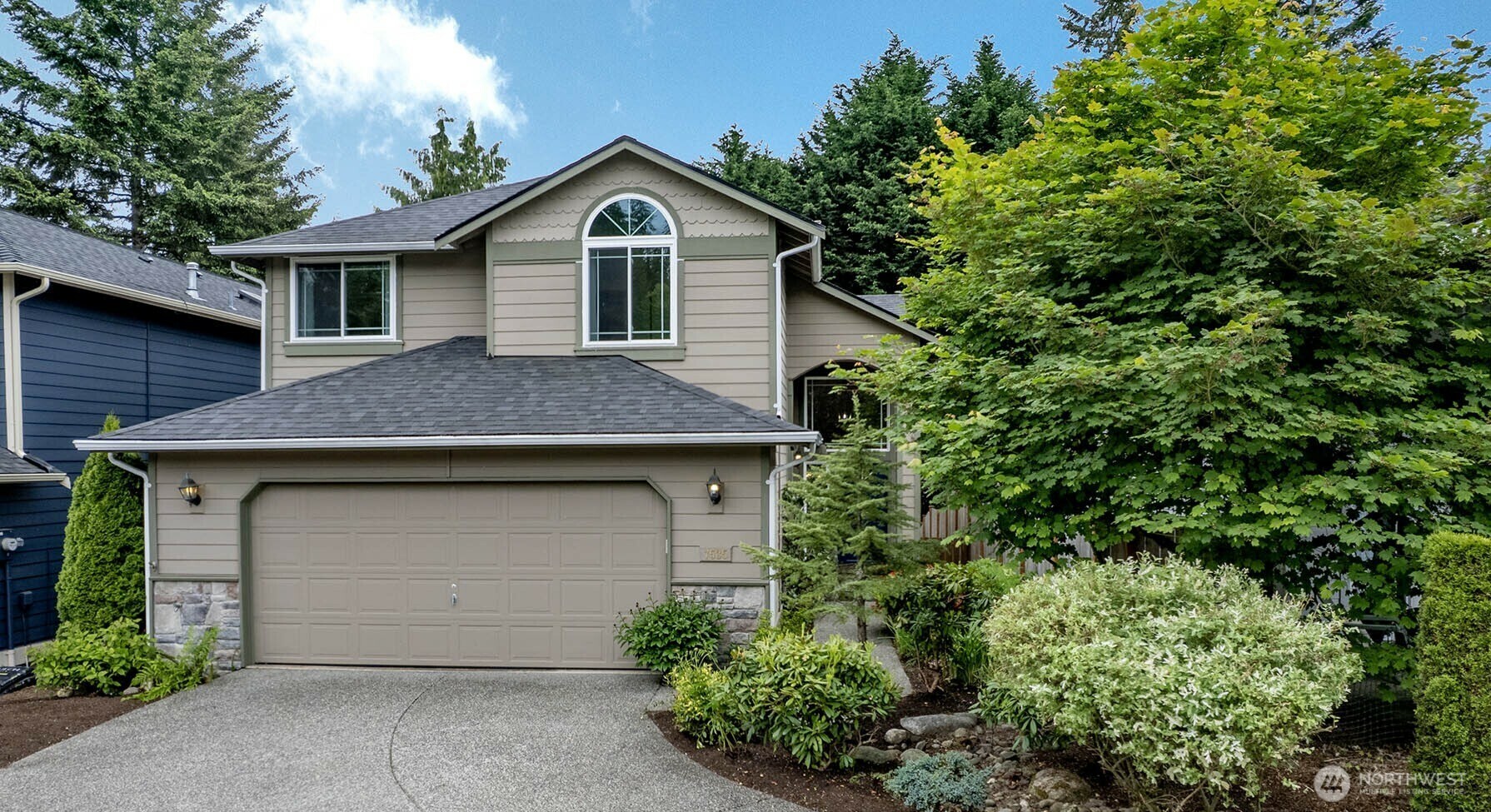 Property Photo: 7535 NE 203rd Street WA 98028
