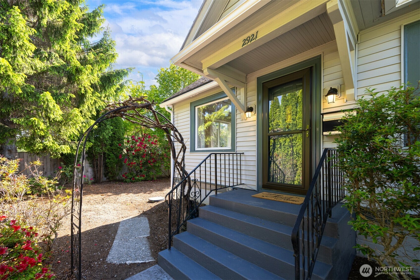 Property Photo: 2921 Ellis Street WA 98225