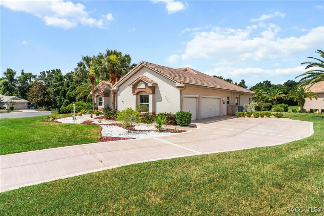 Property Photo: 1802 N Musial Point FL 34442