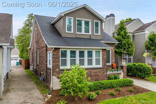 Property Photo: 1354 Lakepointe Street MI 48230