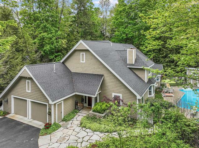 6936 Mission Ridge Road  Peninsula Twp MI 49686 photo