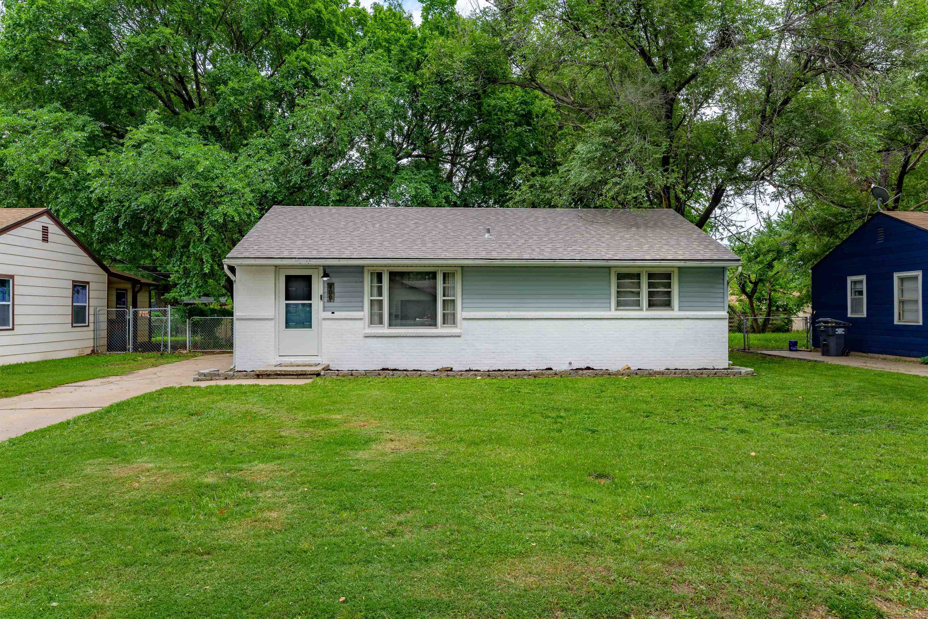 Property Photo: 400 German Ave KS 67060-1638