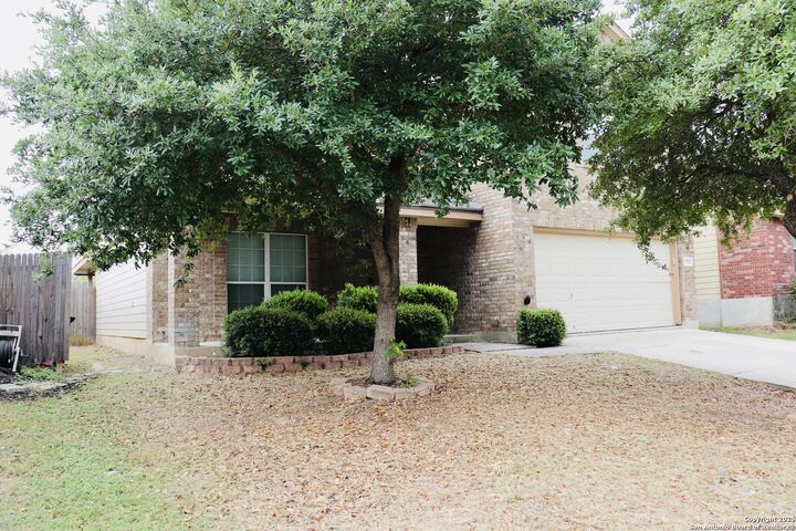 Property Photo: 7530 Elegante Way TX 78266