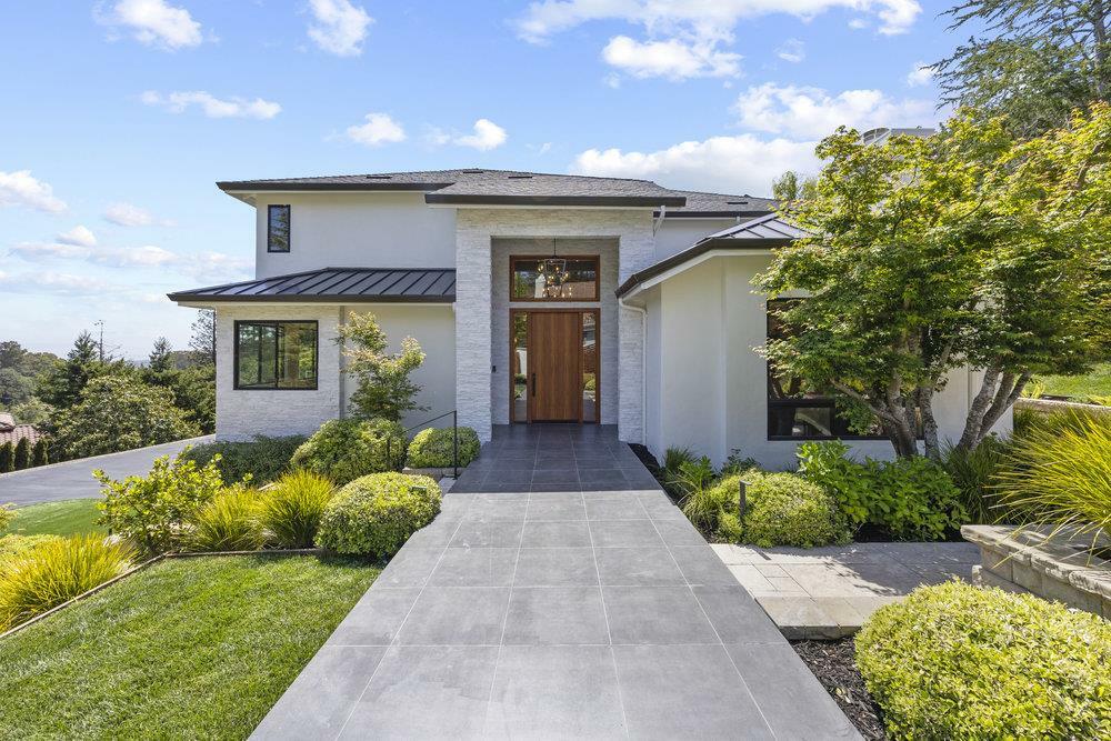 Property Photo: 1095 Macadamia Drive CA 94010
