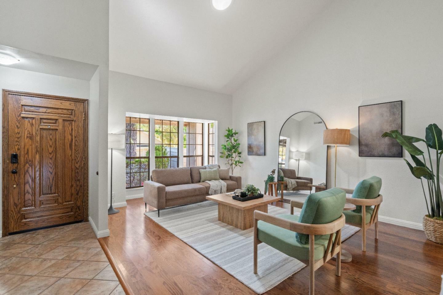 Property Photo: 529 Adirondack Way CA 94598