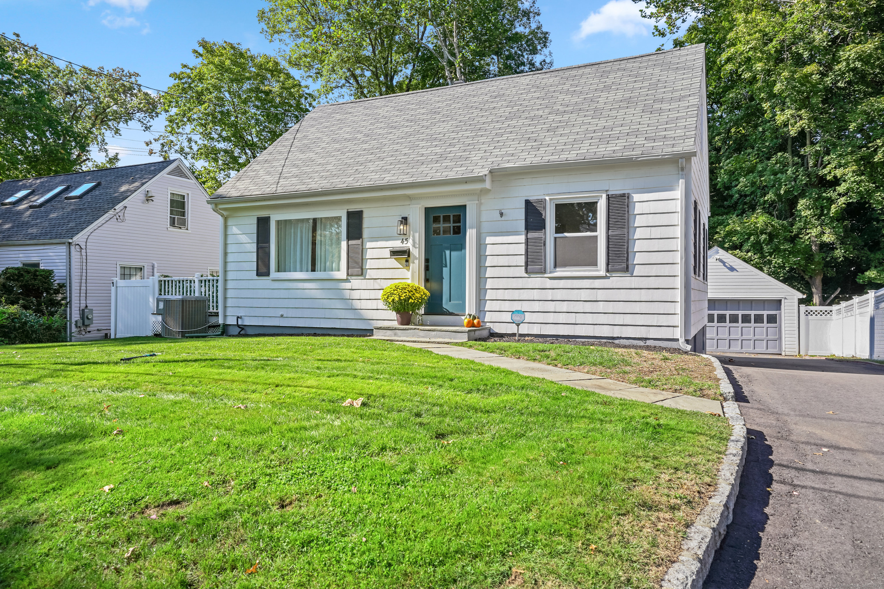 Property Photo:  45 Coolidge Avenue  CT 06906 