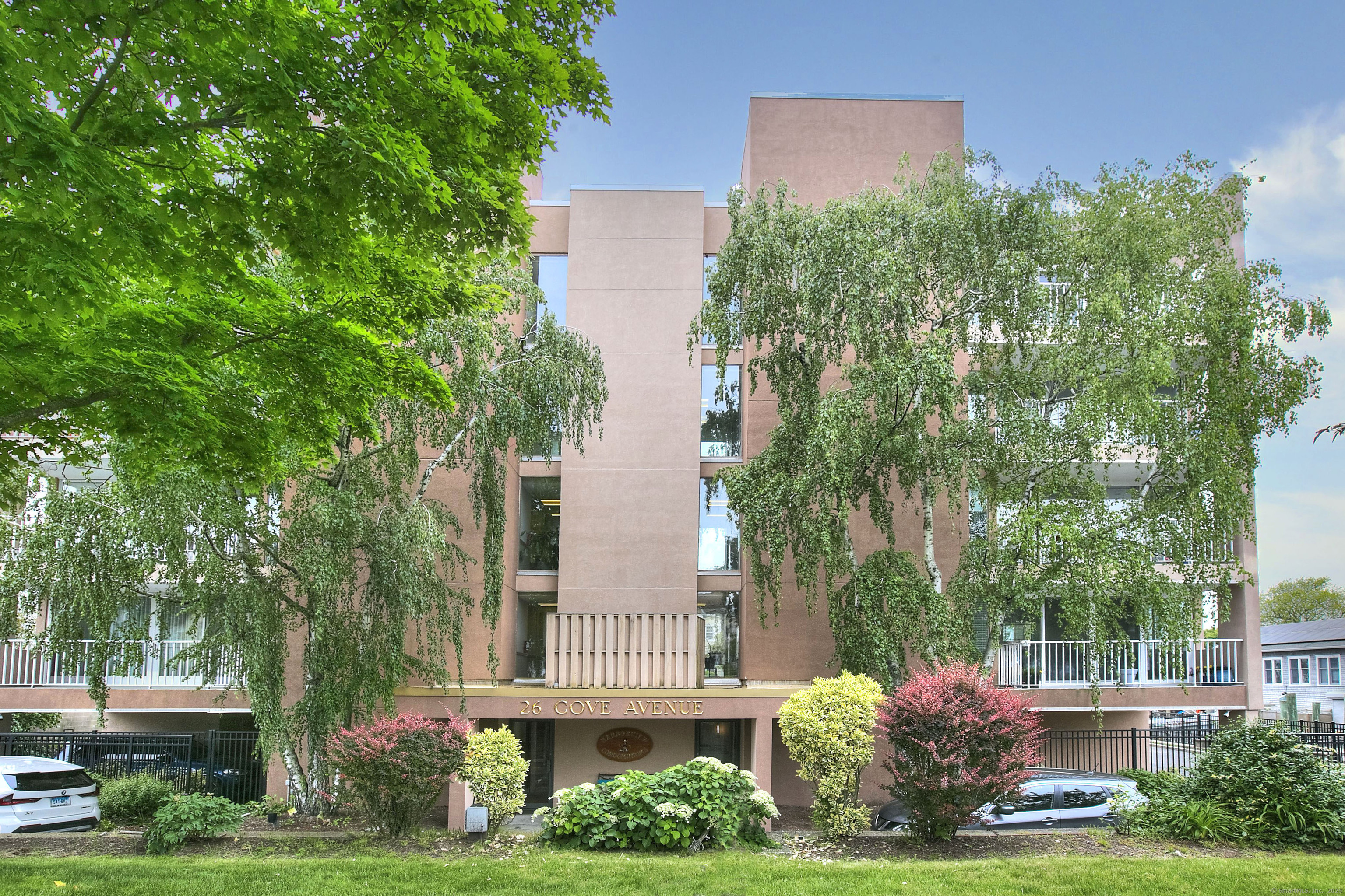 Property Photo: 26 Cove Avenue Apt 3B CT 06855