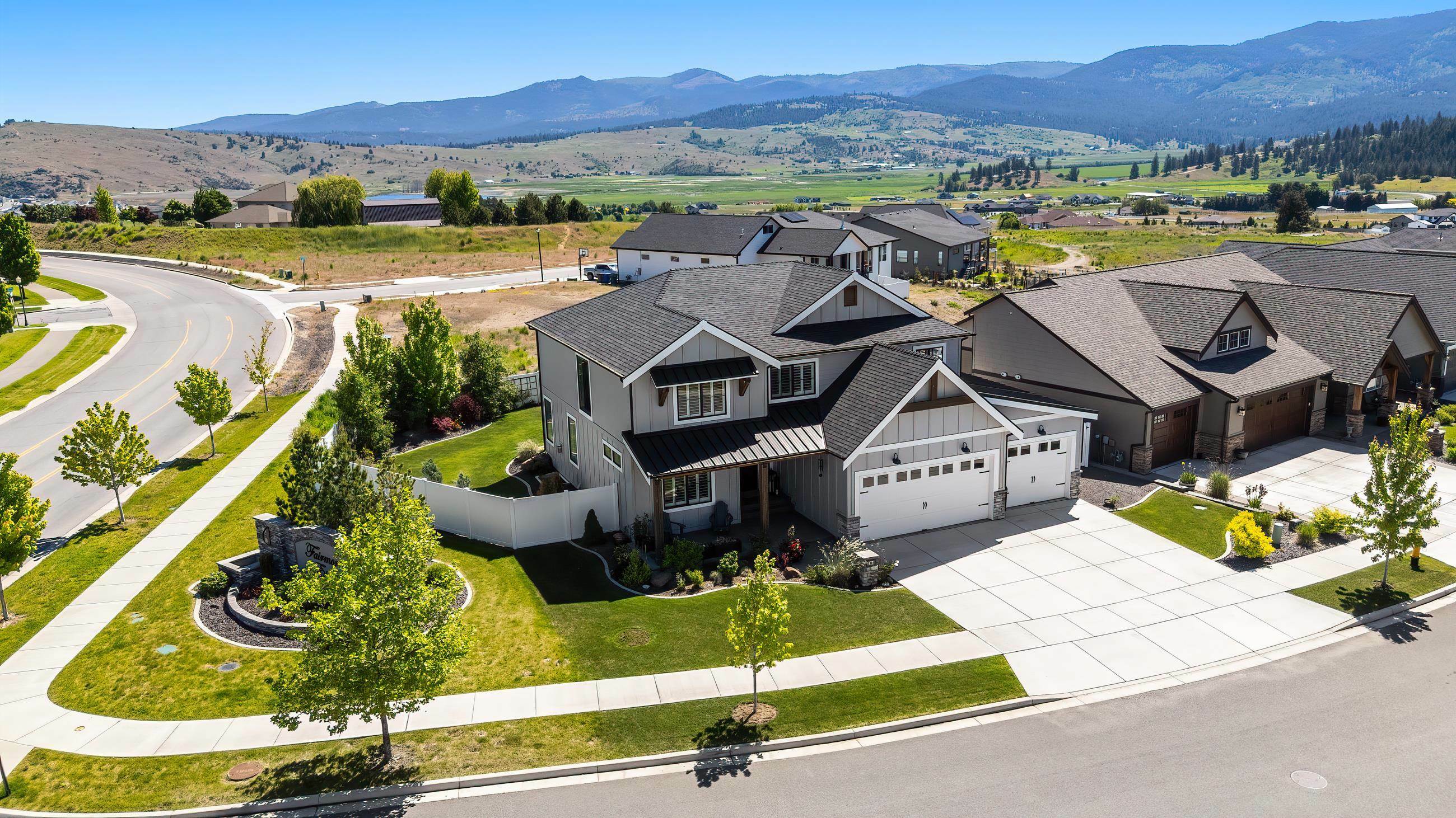Property Photo:  2309 S Fairmont Estates Dr  WA 99016 
