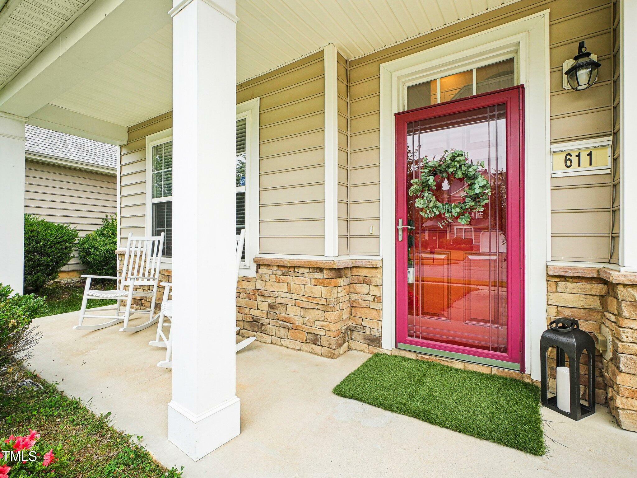 Property Photo: 611 Ashbrittle Drive NC 27571