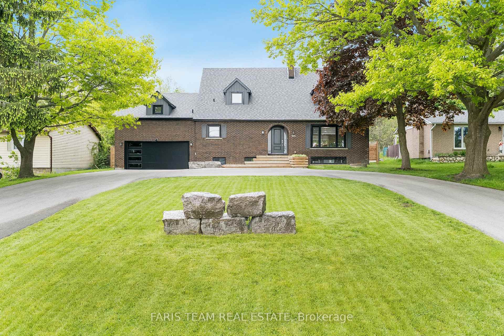 Property Photo: 432 Edgehill Drive ON L4N 9X4