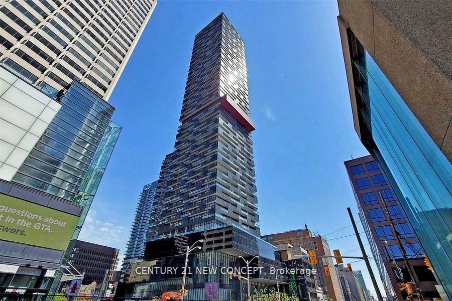 Photo de la propriété: 8 Eglinton Avenue 4906 ON M4P 1A6