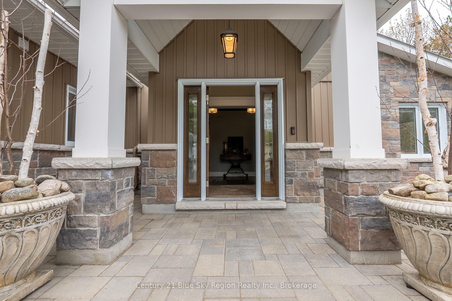 Property Photo: 54 Chadbourne Drive ON P1B 8G2