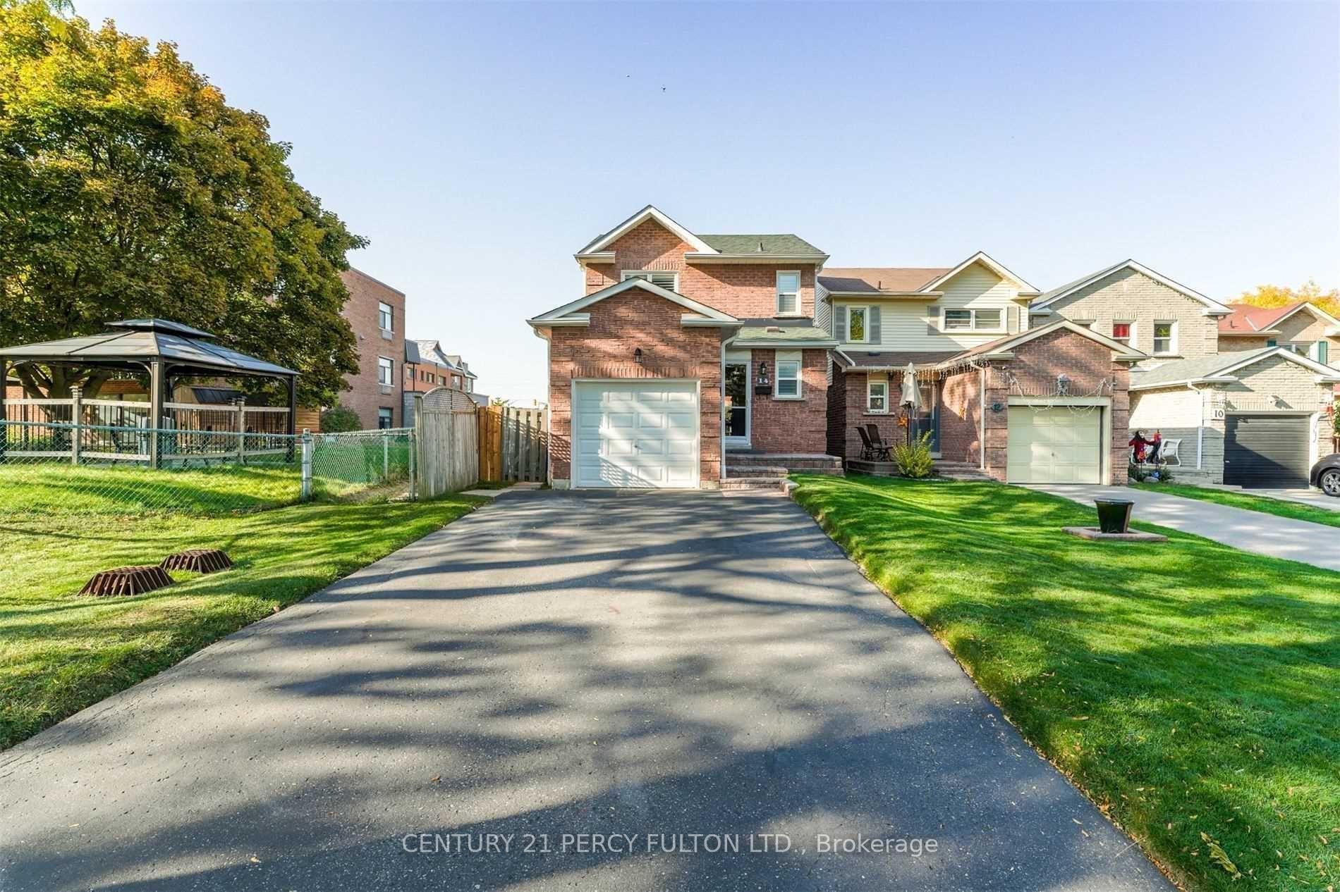 14 Greenfield Crescent  Whitby ON L1N 7G3 photo