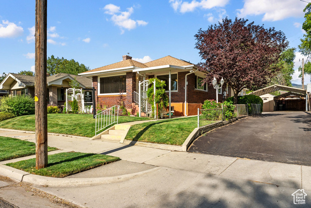 Property Photo:  1979 S 600 E  UT 84105 
