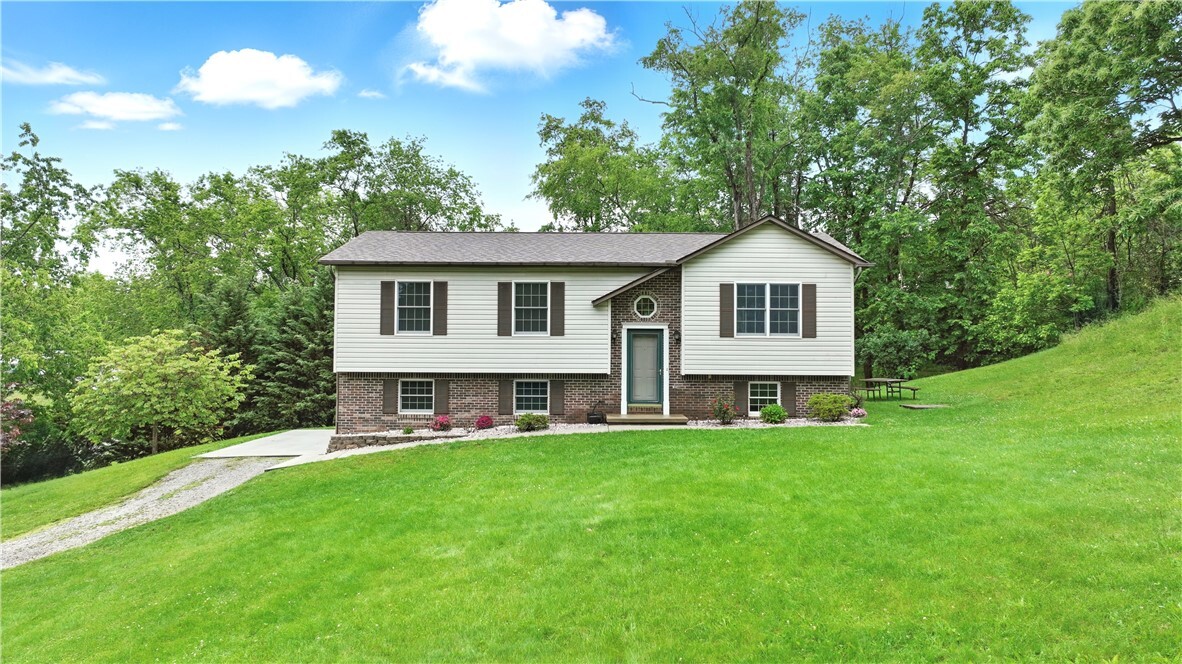 Property Photo: 406 Maple Drive PA 15617