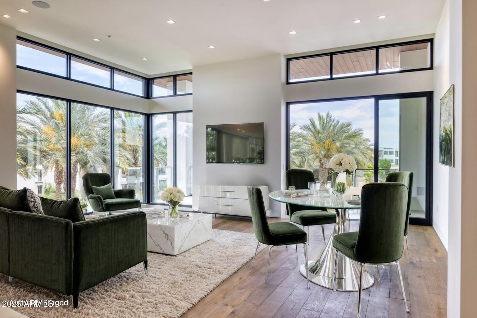 Property Photo: 6587 N Palmeraie Boulevard 3006 AZ 85253