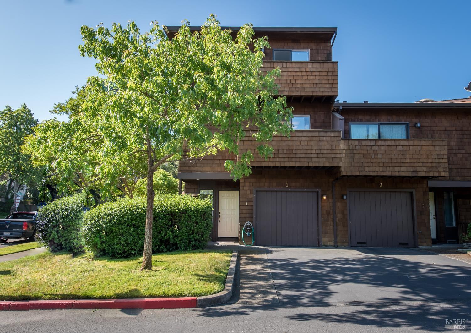 Property Photo: 1 Liberty Lane CA 94952