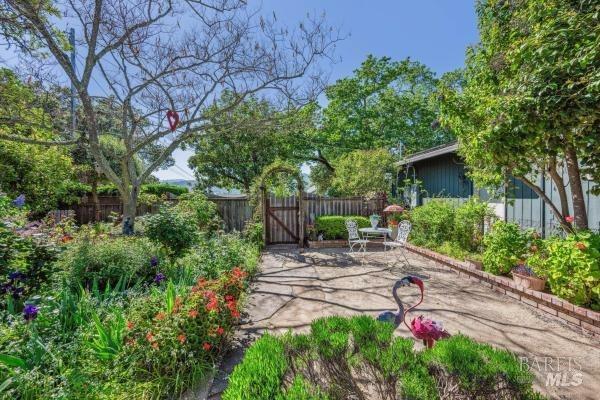 Property Photo: 17621 Sunset Way CA 95476