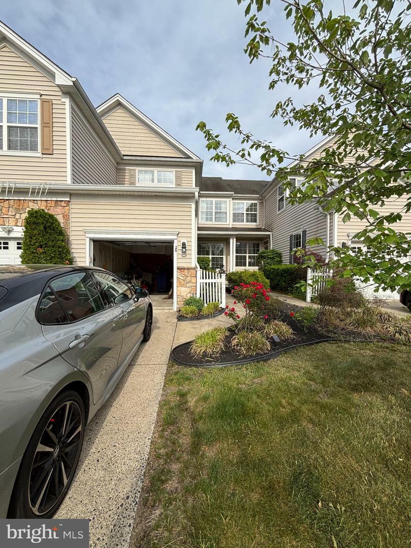 26 Spinnaker Drive  Mt Laurel NJ 8054 photo