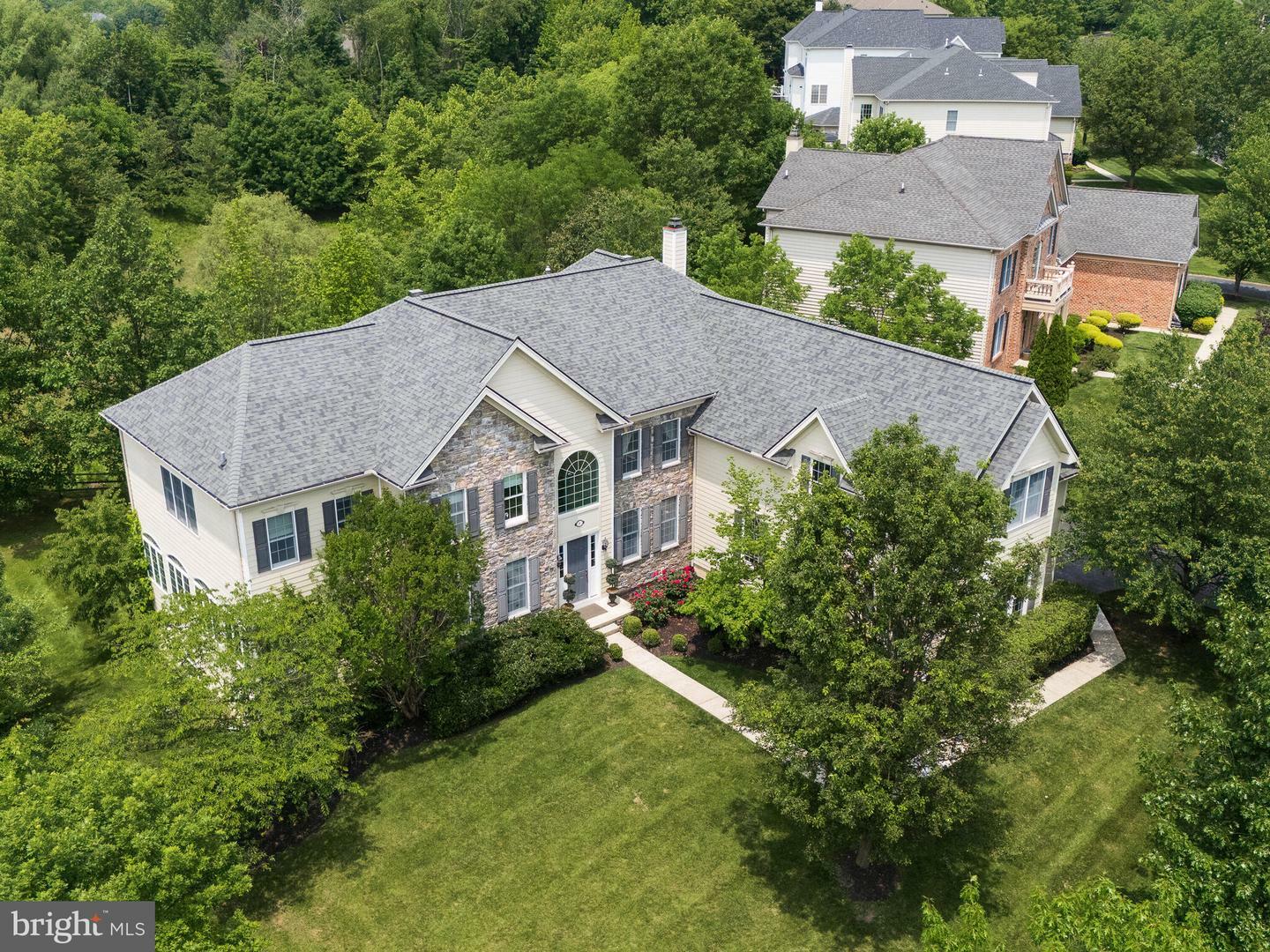 Property Photo: 9 Goldfinch Circle PA 19460