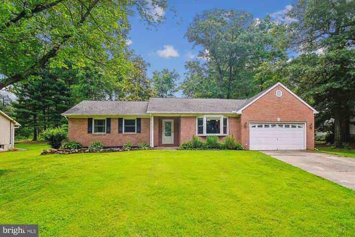 6122 Oak Hill Drive  Sykesville MD 21784 photo