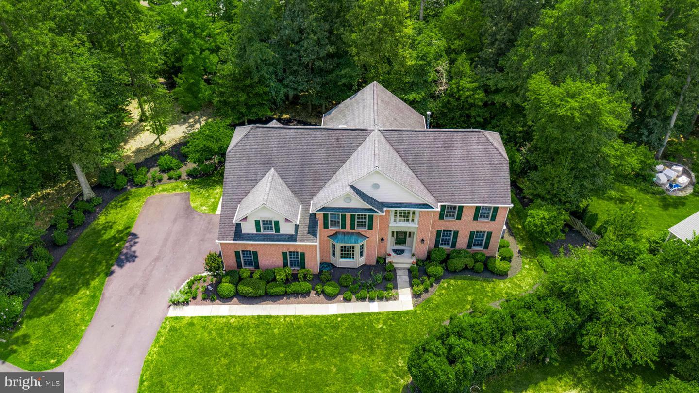 Property Photo: 3270 Willow Glen Drive VA 20171