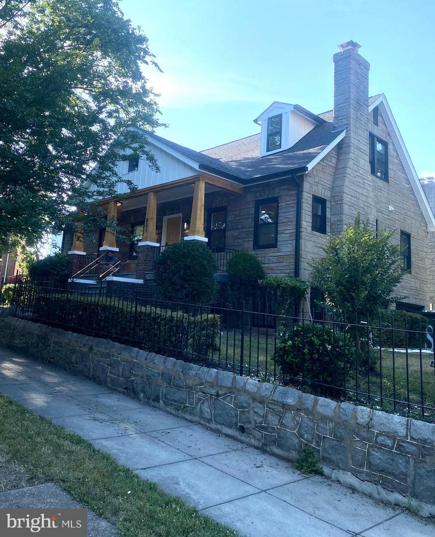 Property Photo:  801 Van Buren Street NW  DC 20012 