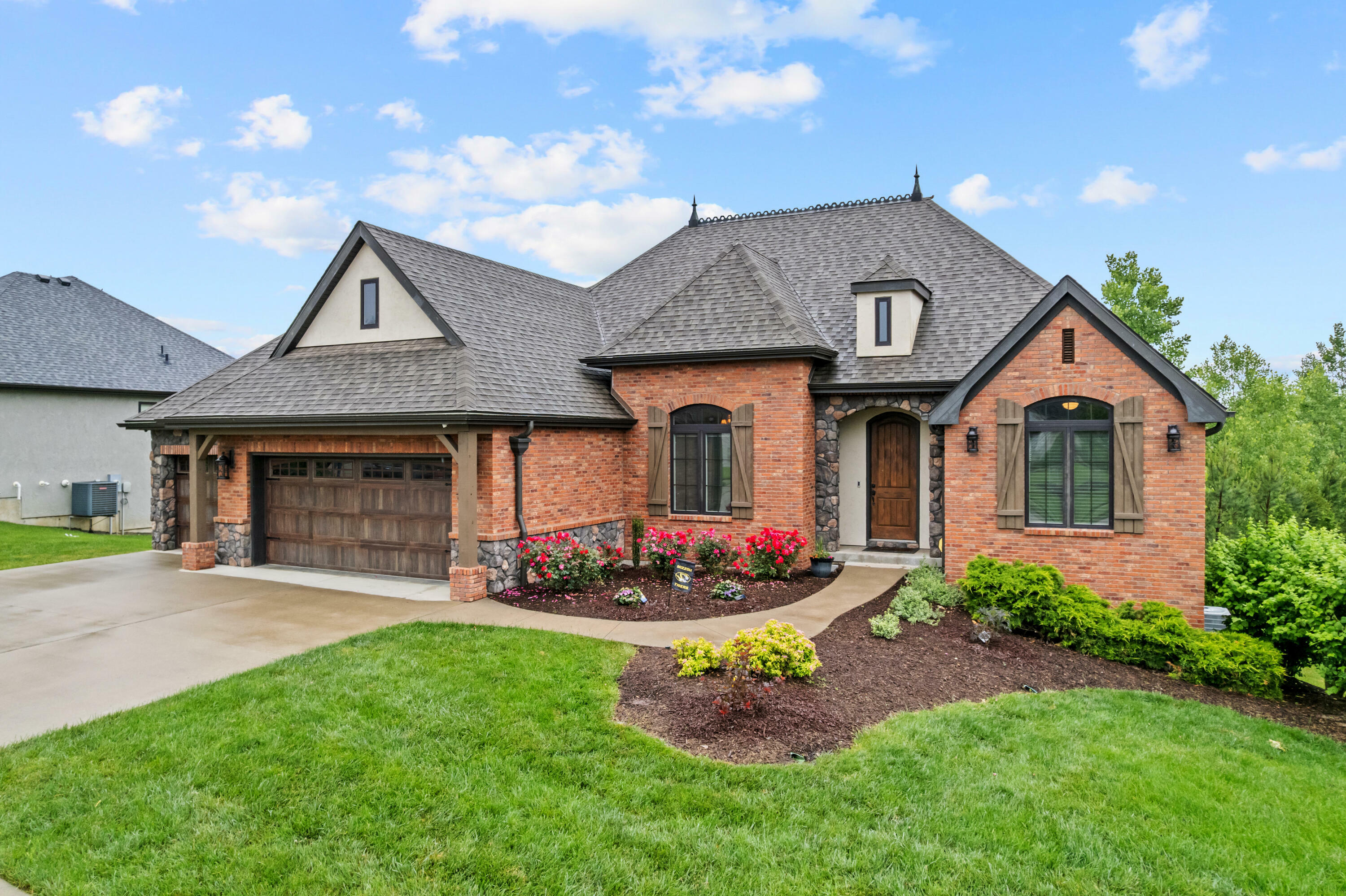 Property Photo: 7259 Brackenhill Ct MO 65203