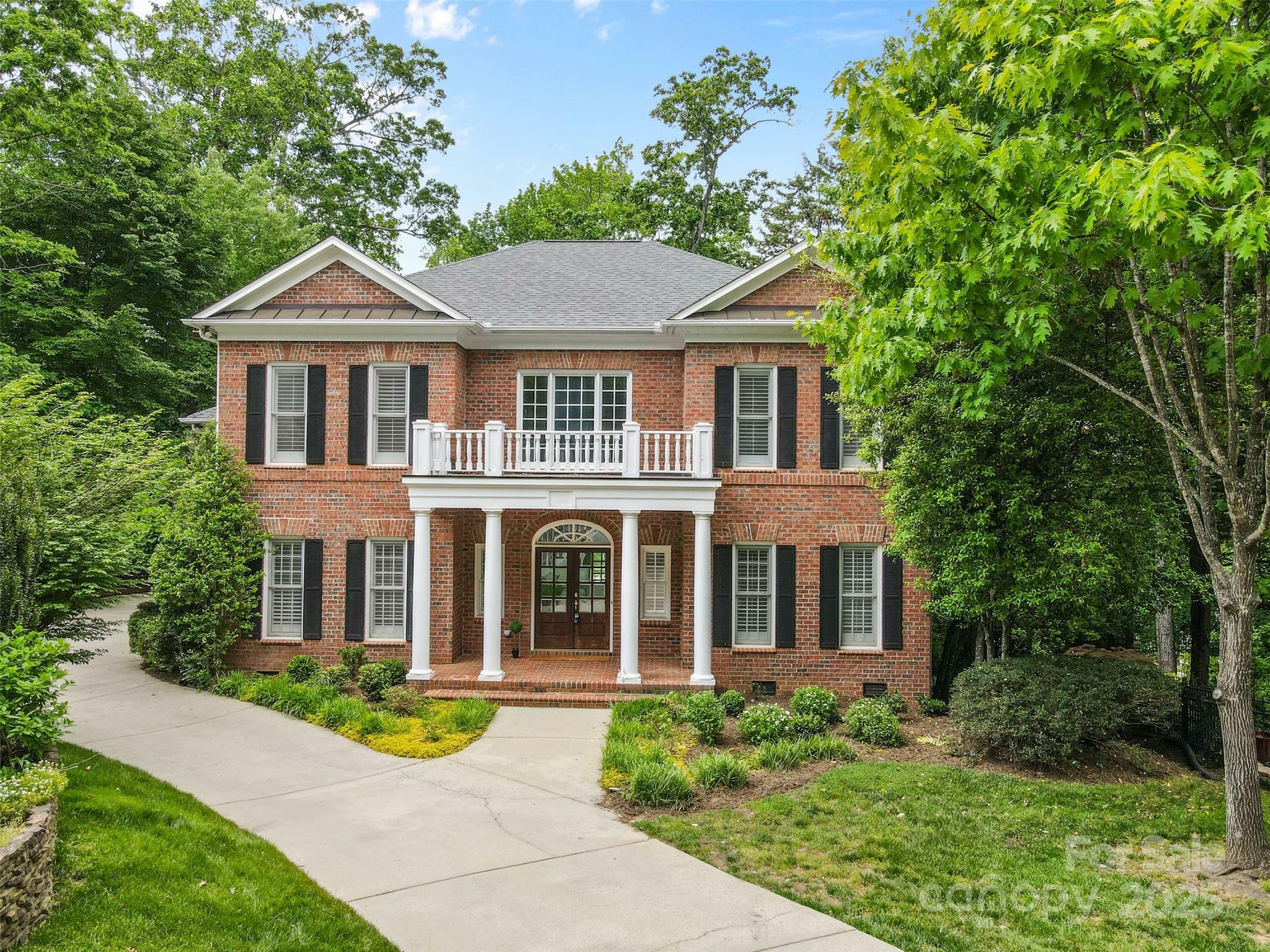 Property Photo:  1806 Asbury Hall Court  NC 28209 