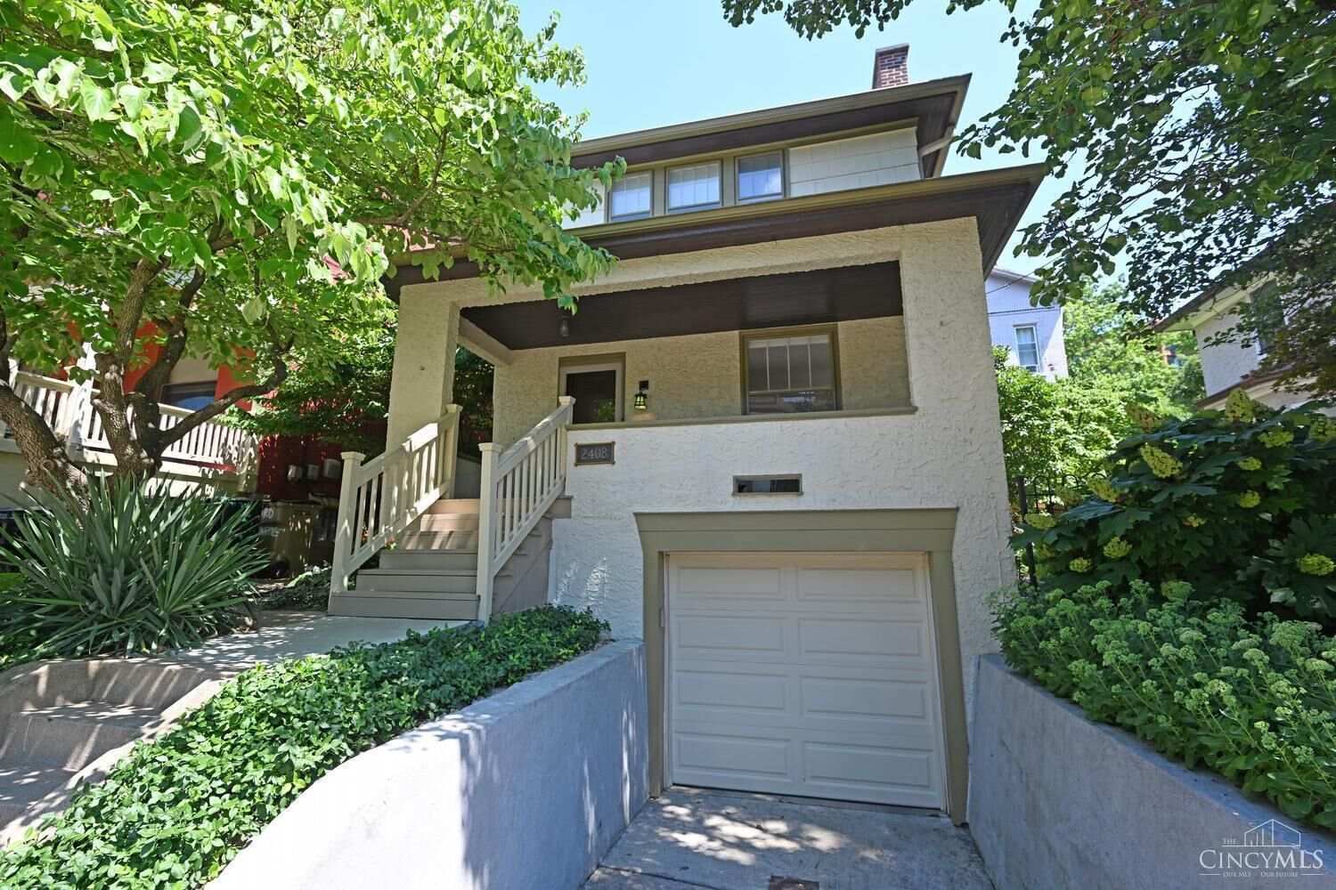 Property Photo: 2408 Salutaris Avenue OH 45206