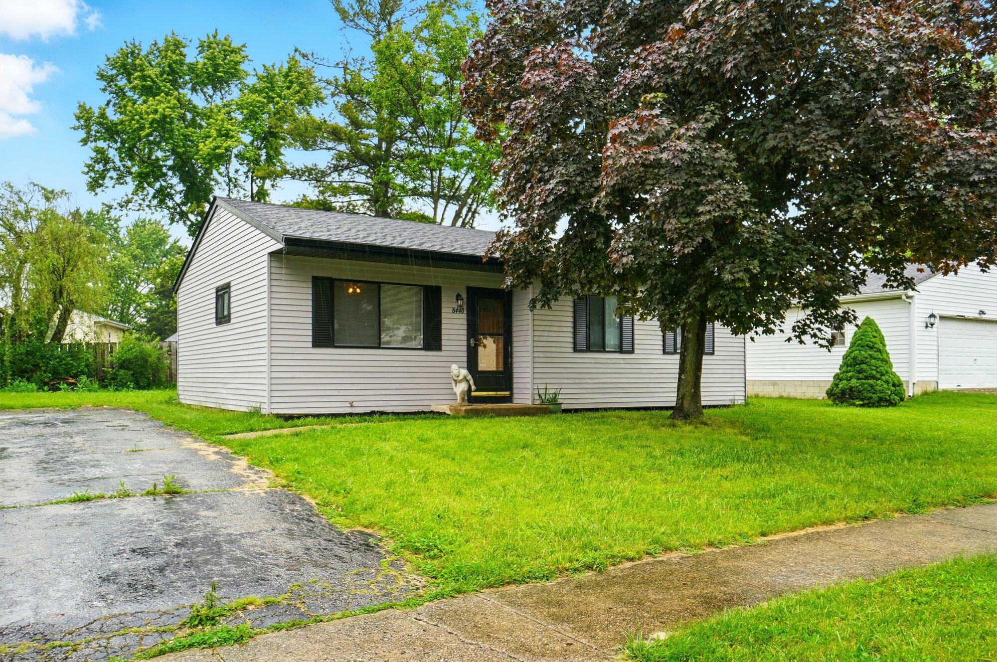 Property Photo: 8440 Blue Lake Avenue OH 43119