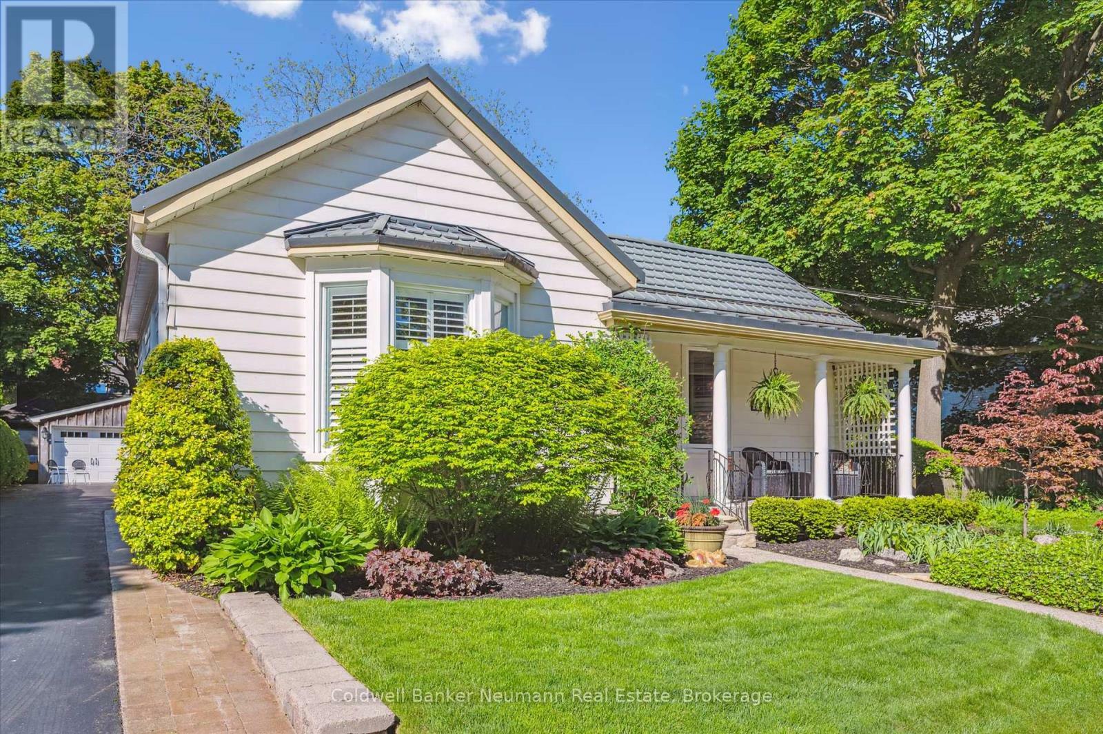 Property Photo: 104 Stuart Street ON N1E 4S8