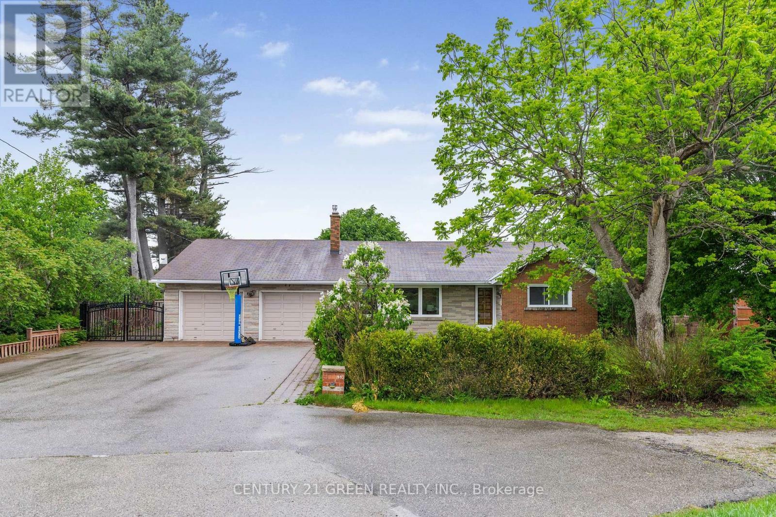 Property Photo: 5438 Trafalgar Road ON L9E 0Y8