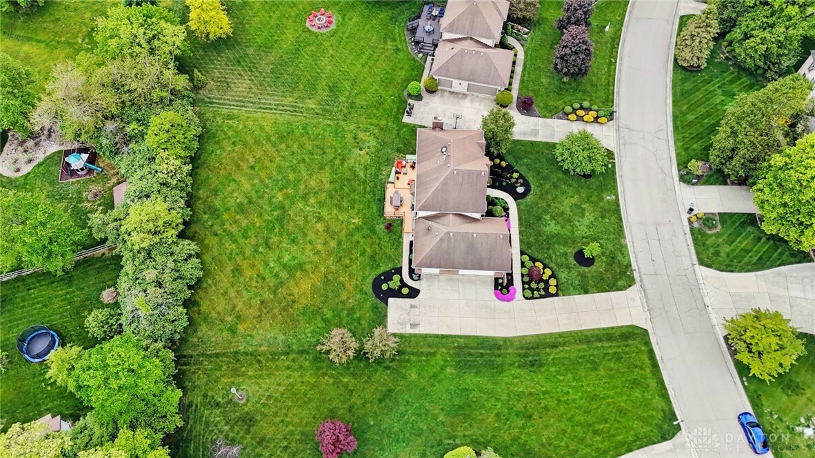 Property Photo: 8540 Point O Woods Court OH 45066