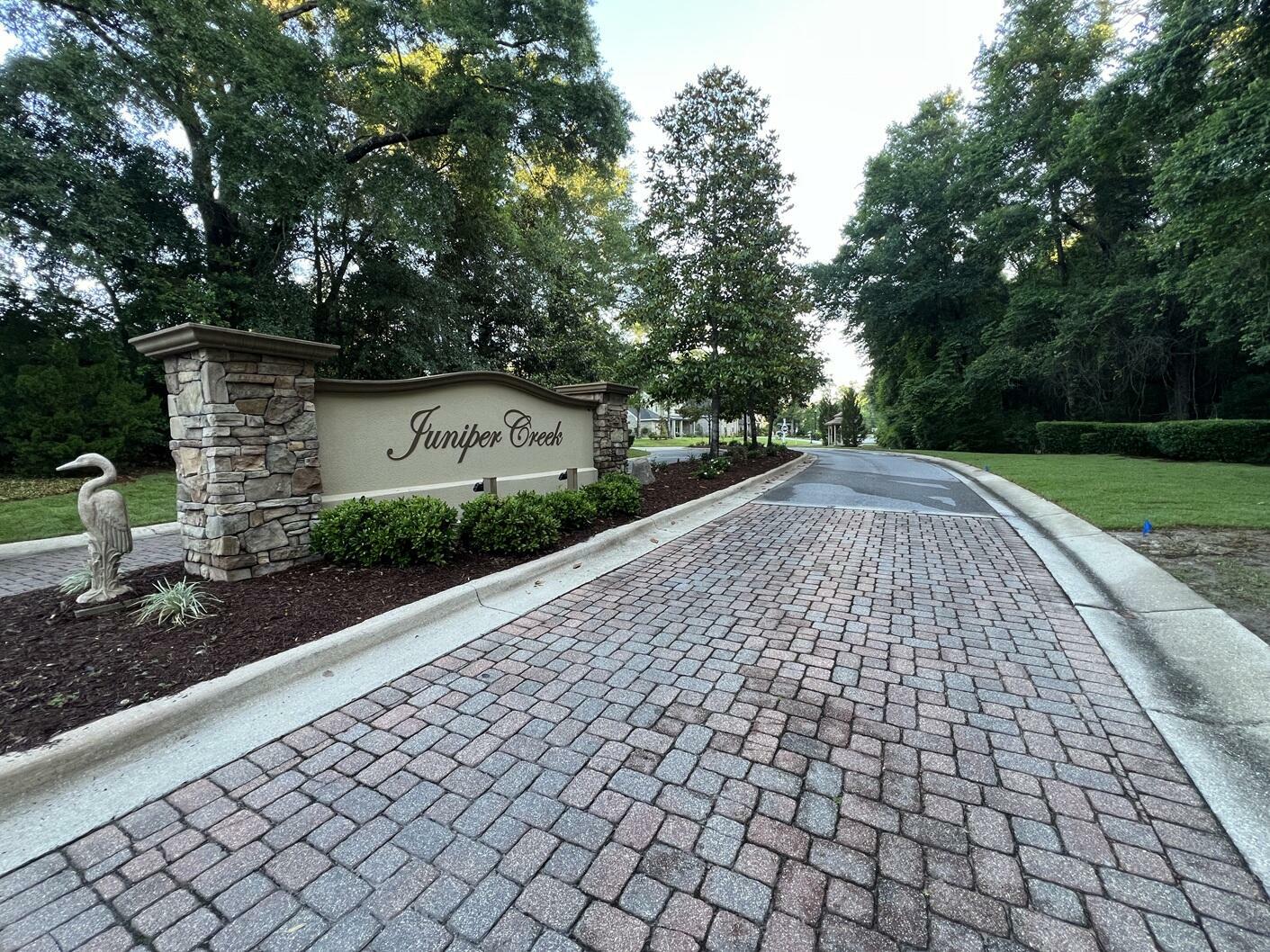 Property Photo: 2675 Brodie Lane FL 32536