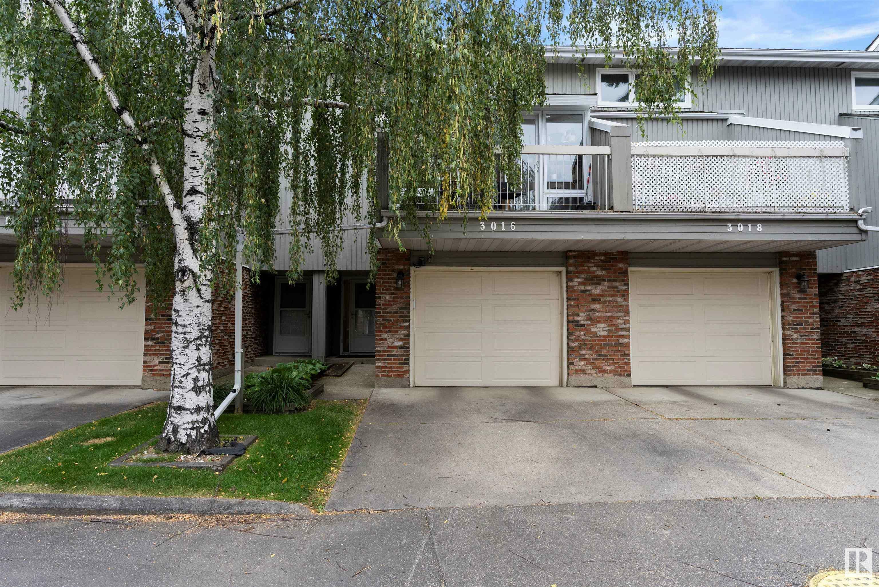 3016 108 Street NW  Edmonton AB T6J 3S6 photo