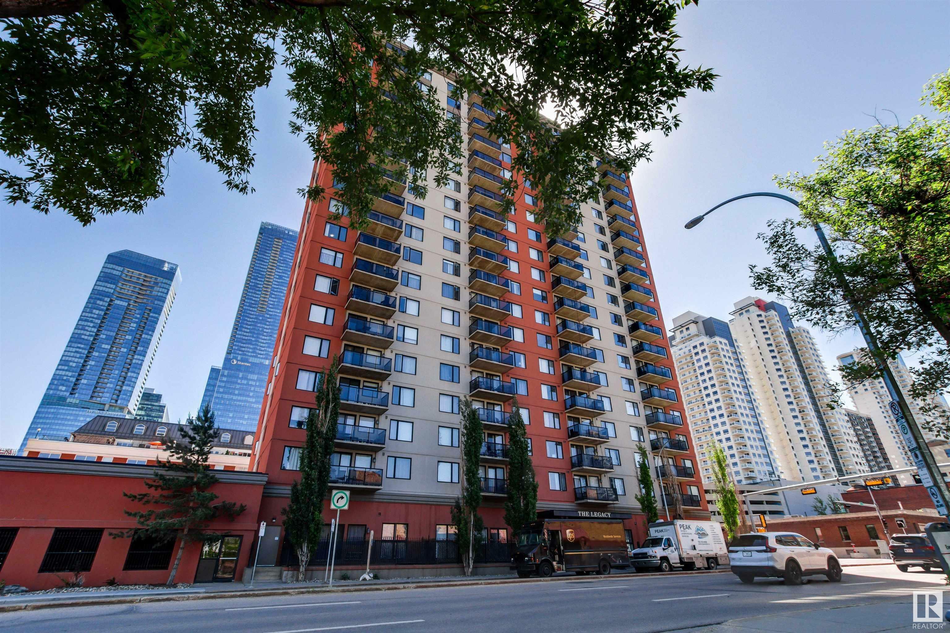 Property Photo: 10303 105 Street NW 901 AB T5J 5G3