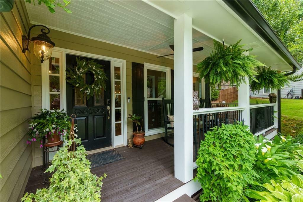 Property Photo: 2263 Hill Creek Way GA 30062