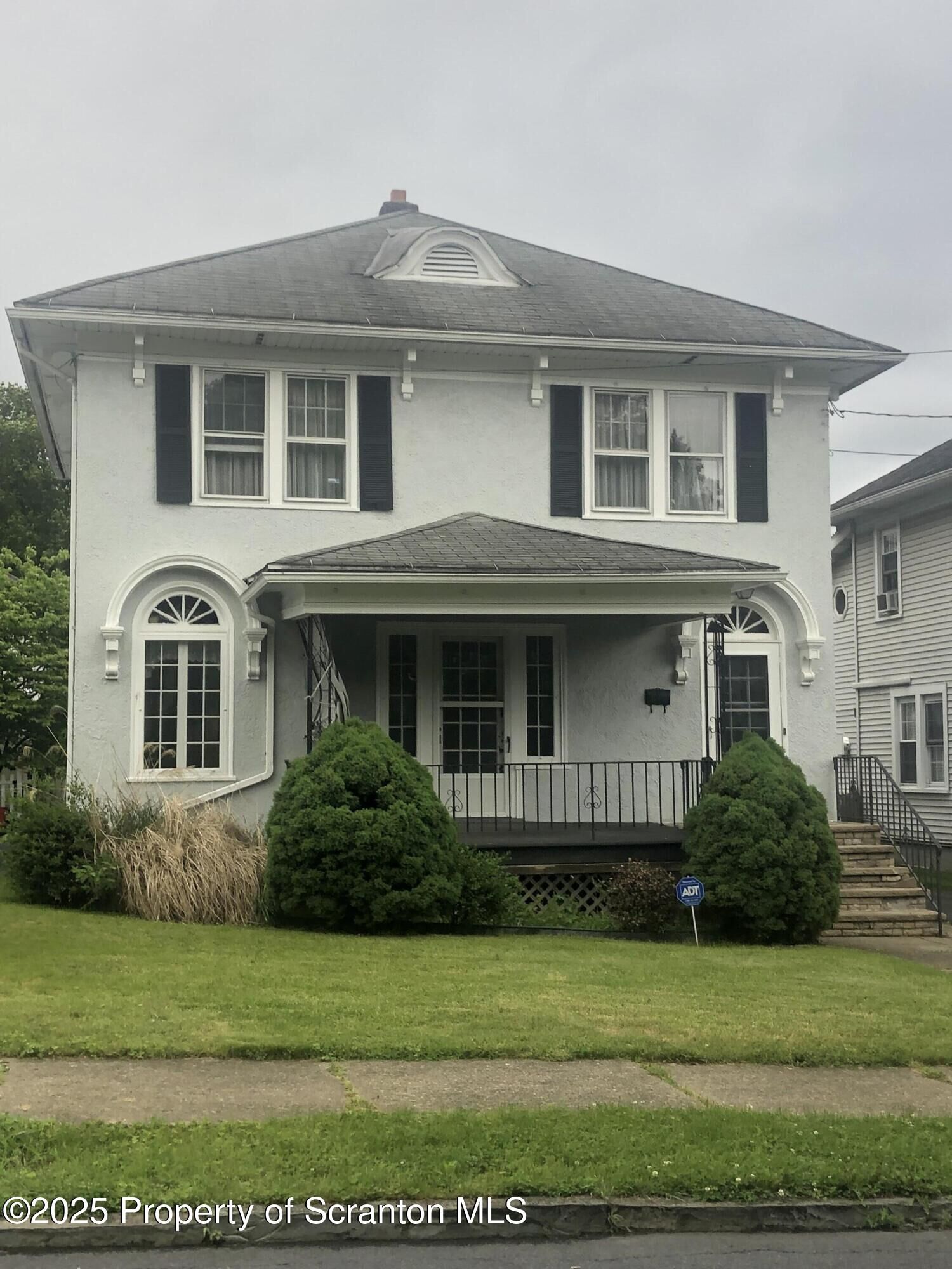 Property Photo:  1508 Quincy Avenue  PA 18509 