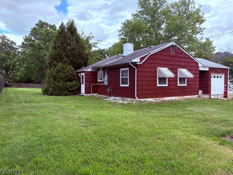 Property Photo: 622 N Thompson St NJ 08869