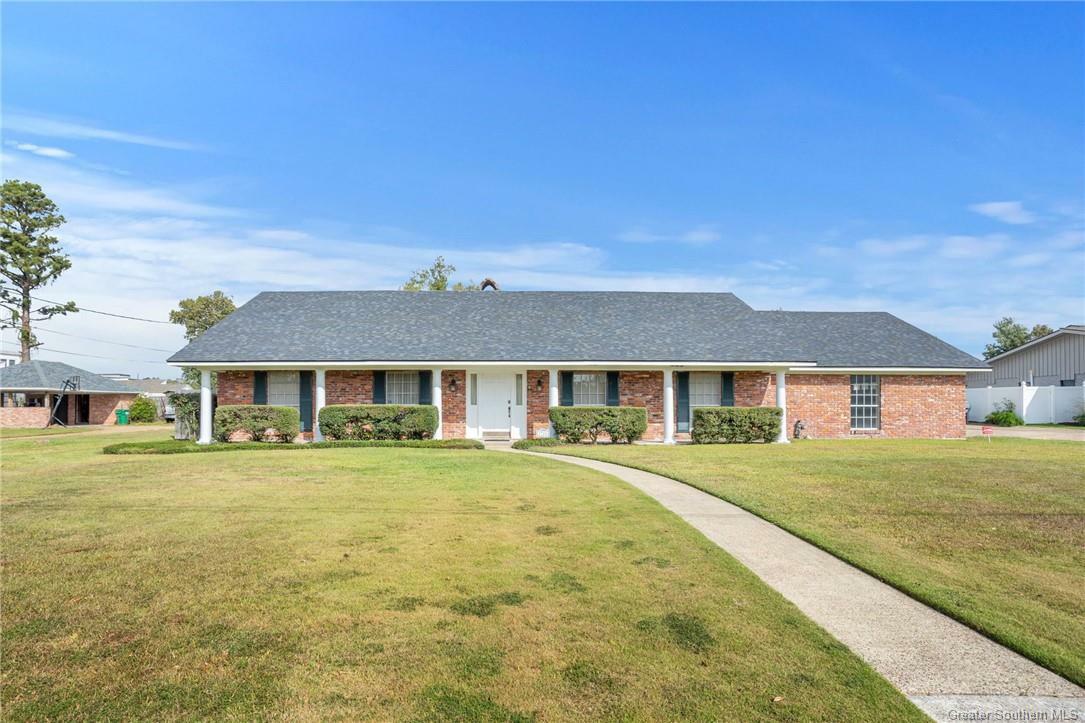 Property Photo: 1708 Diane Drive LA 70663