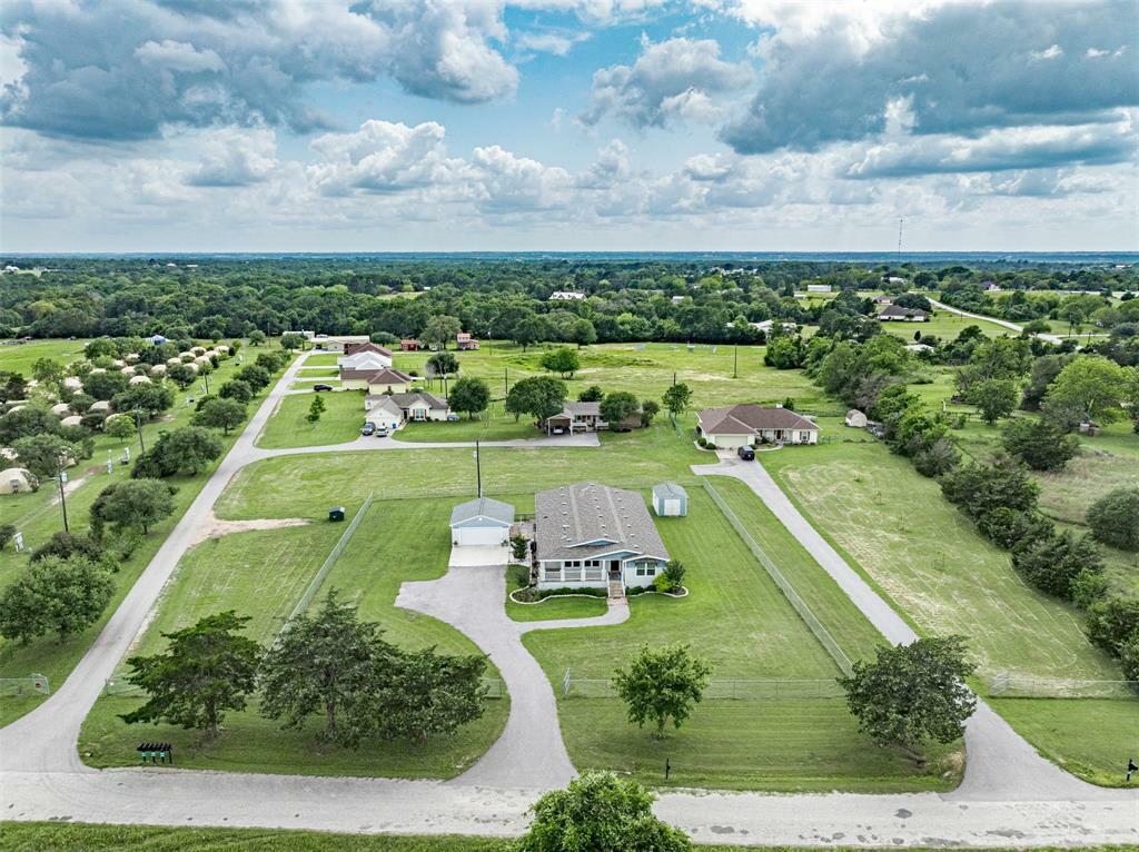 305-335 O'Malley Road  Brenham TX 77833 photo