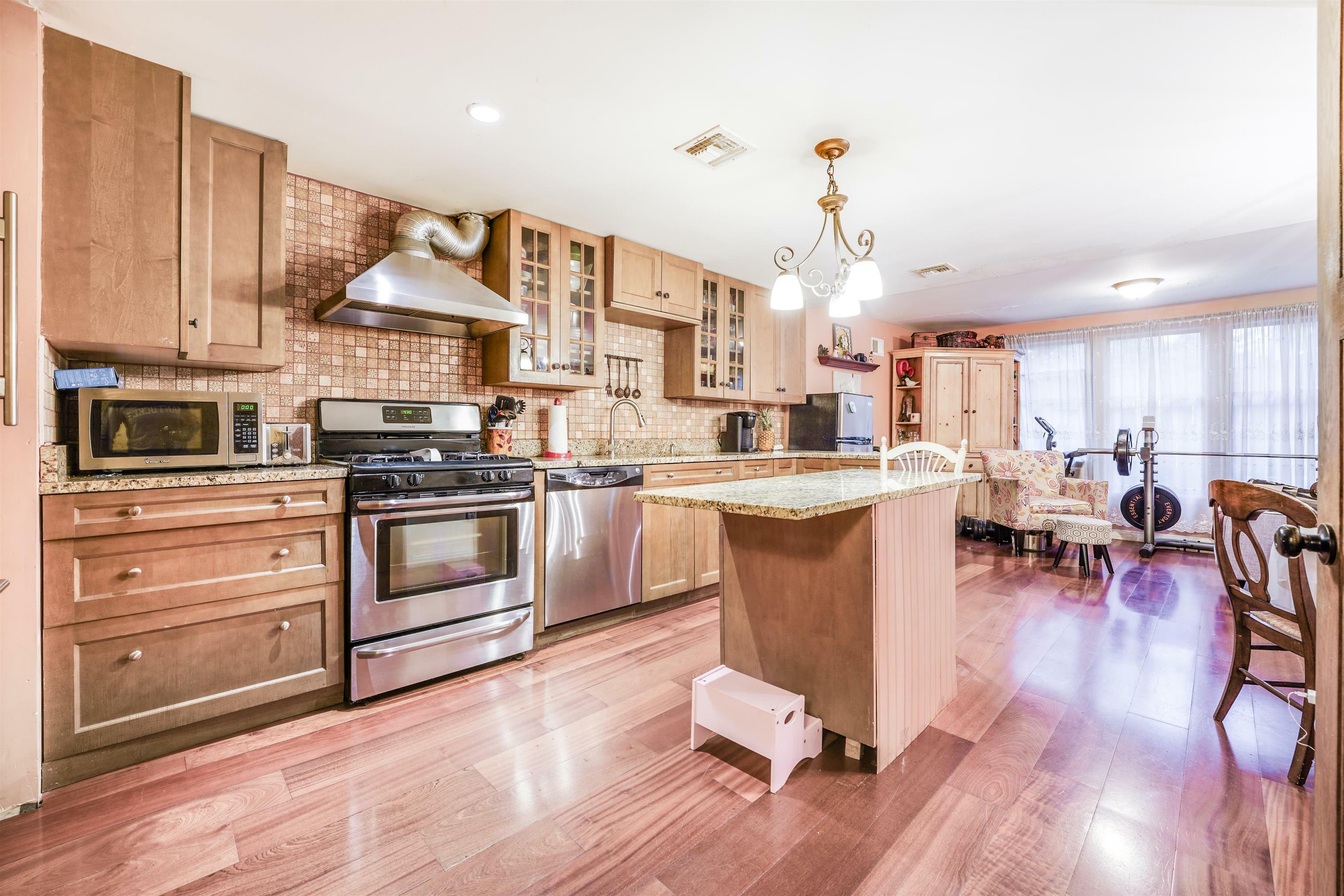 372 5th St  Jc, Downtown NJ 07302 photo