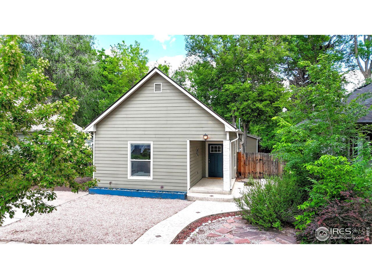 Property Photo:  904 N Jefferson Ave  CO 80537 