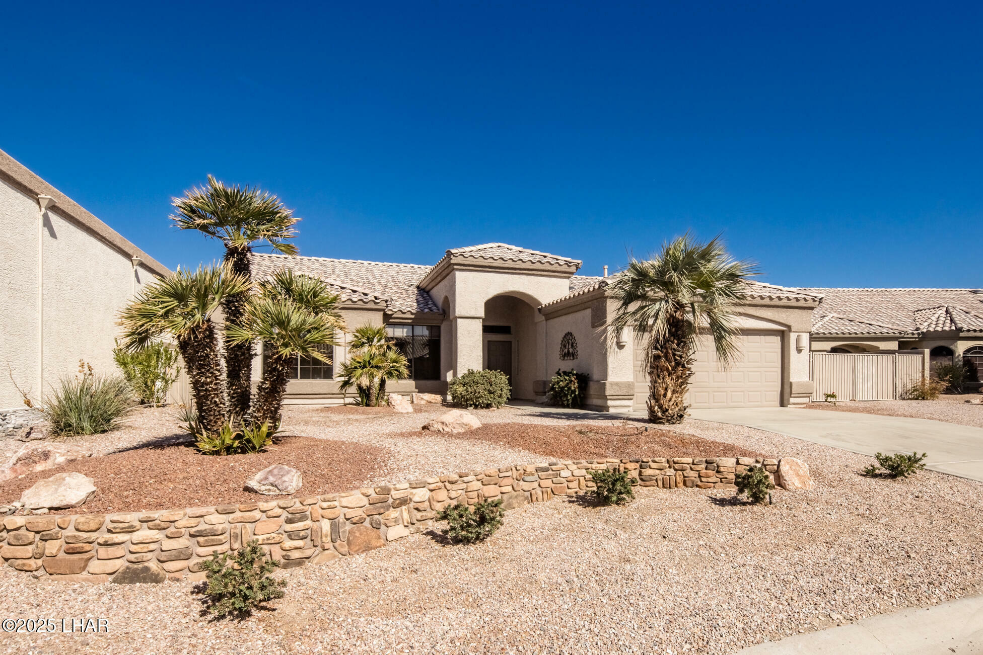 Property Photo: 2423 E George Ln AZ 86404