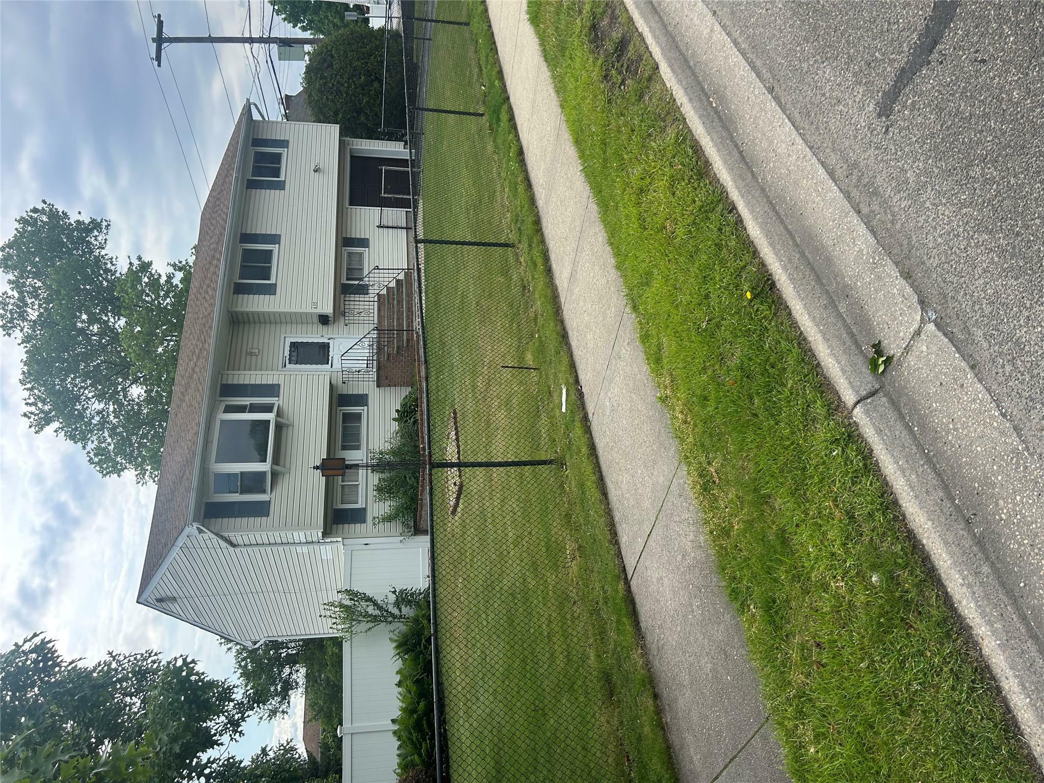 Property Photo:  635 S Wellwood Avenue  NY 11757 